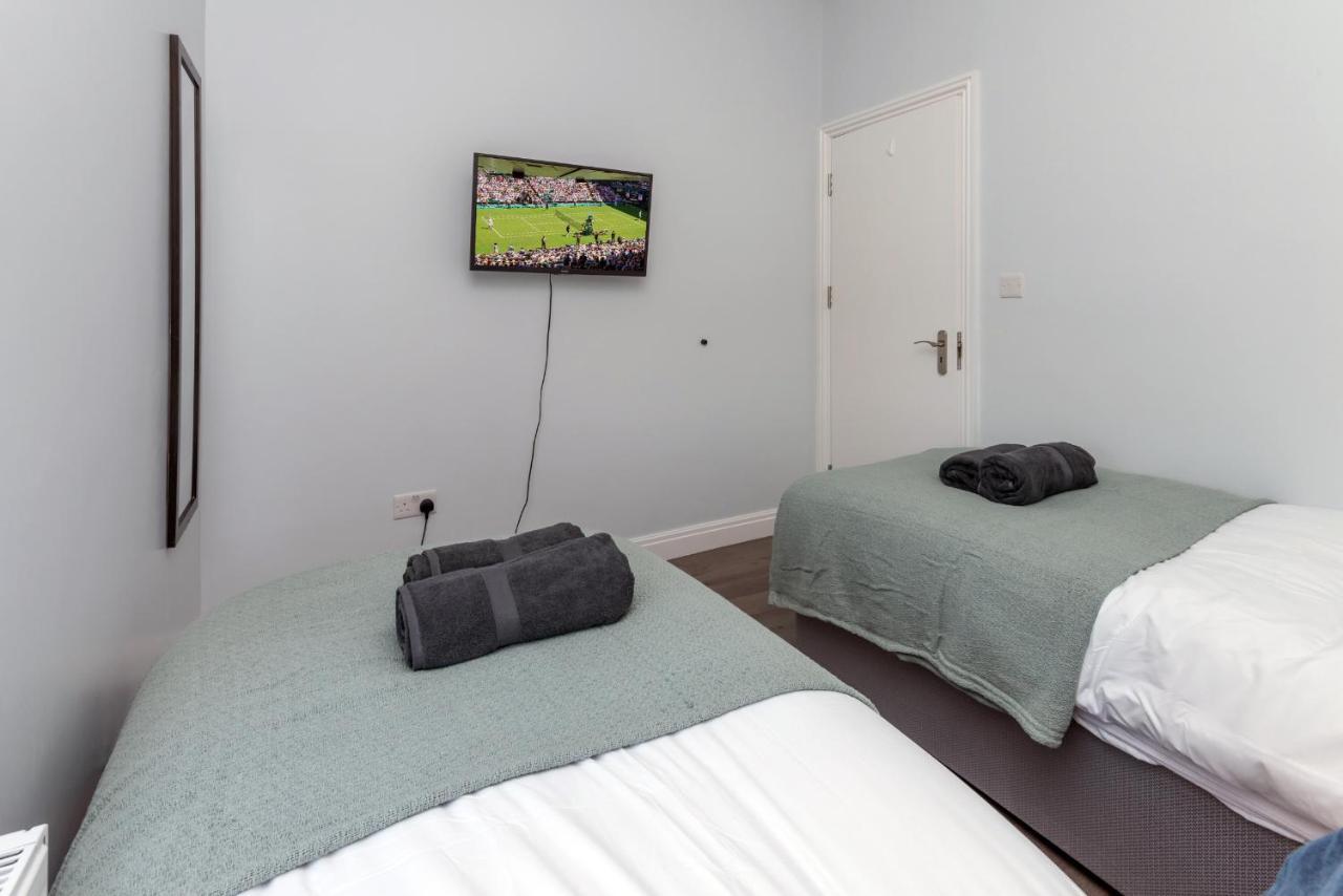 Taylor'S Apartment Wimbledon Лондон Экстерьер фото